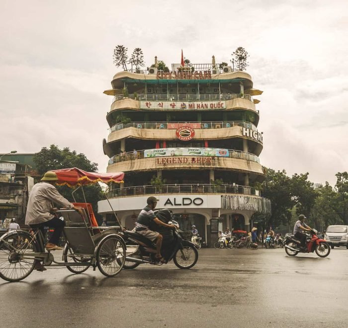 cruce en Hanoi, viaje a Vietnam