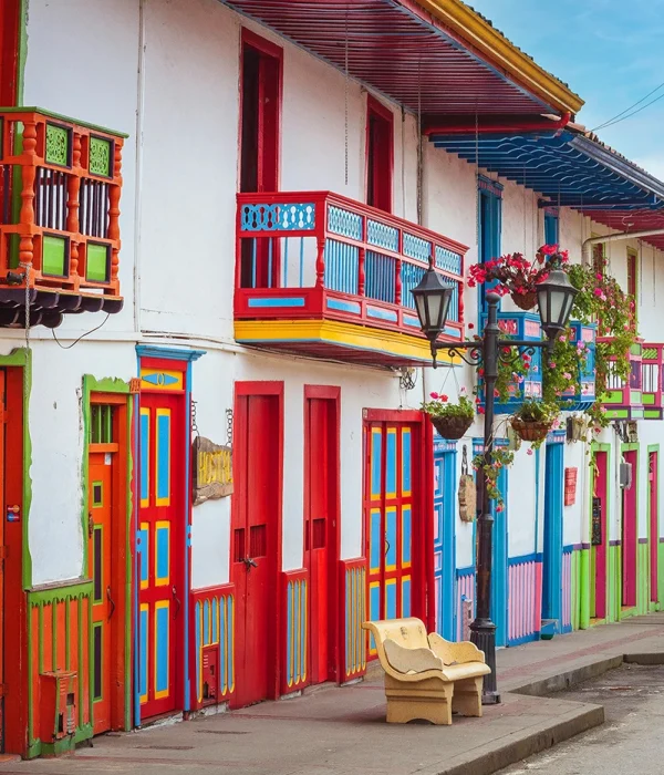 calles de colores en Salento. Viaje a Colombia
