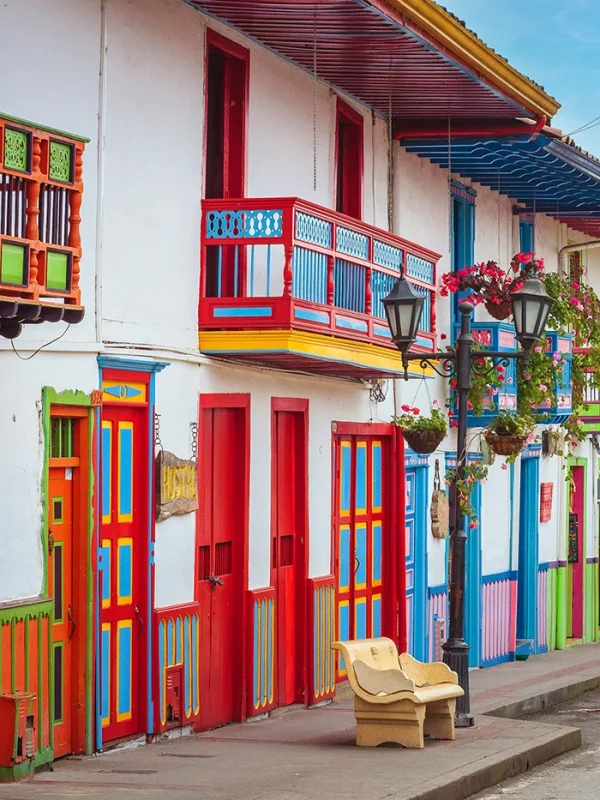 calles de colores en Salento. Viaje a Colombia